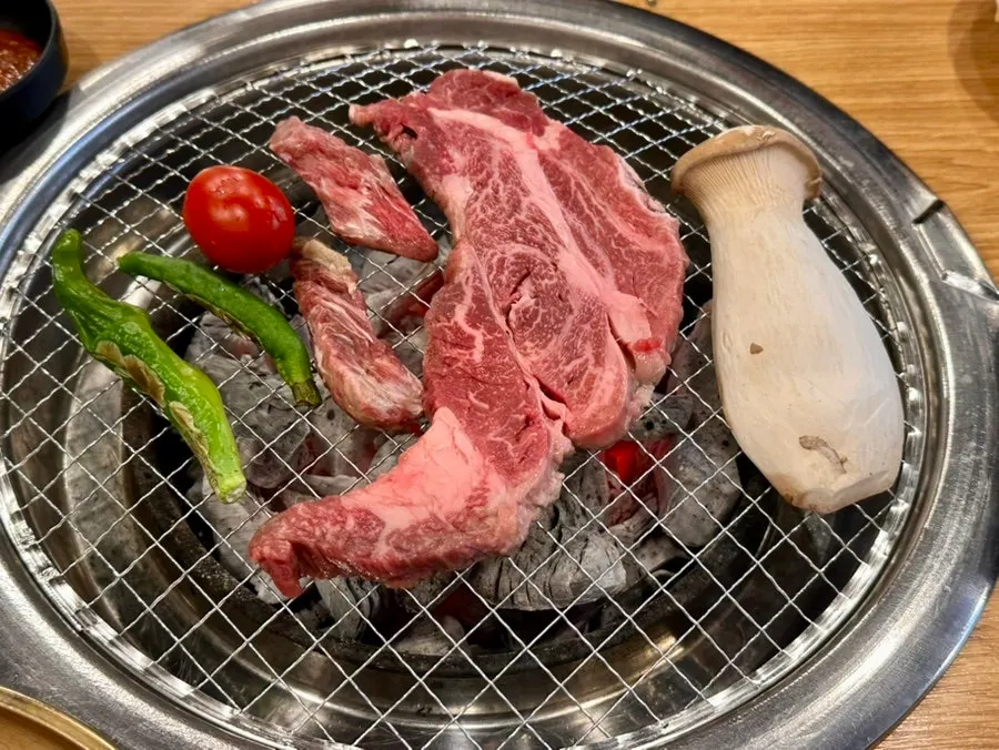 참숯 위에 올린 와규 등심