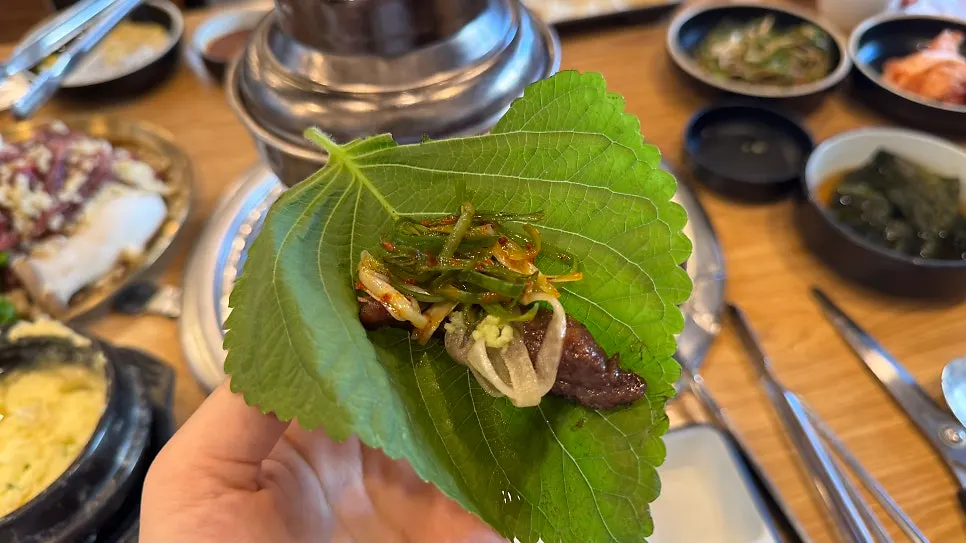 상추와 깻잎에 싸 먹는 양념 소갈비살