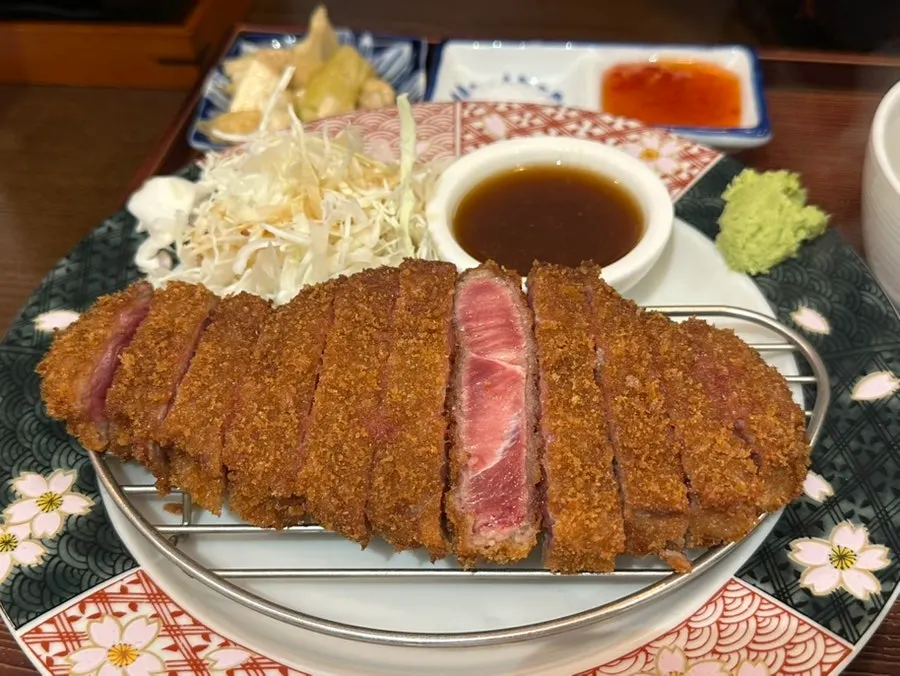 Gyukatsu set with cabbage salad and dipping sauces