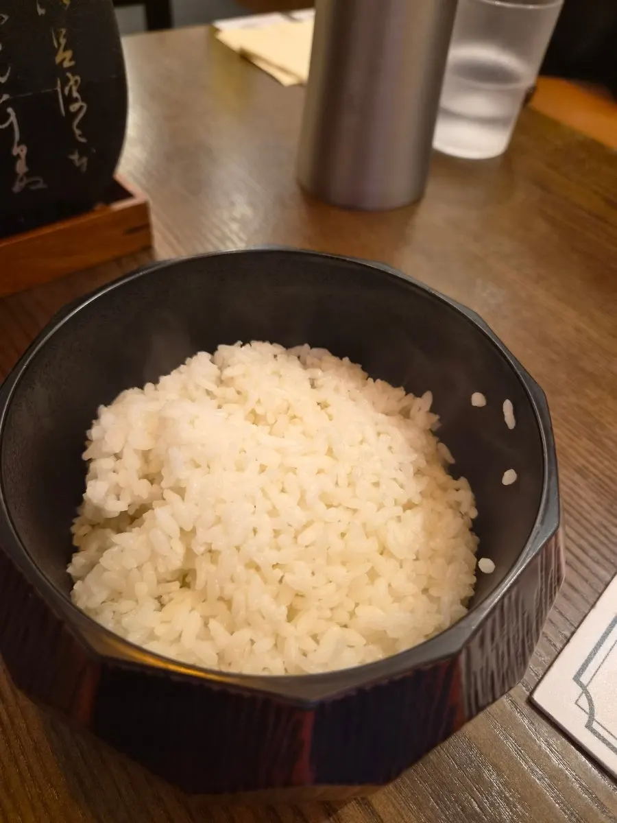 무한 제공되는 따끈한 공기밥