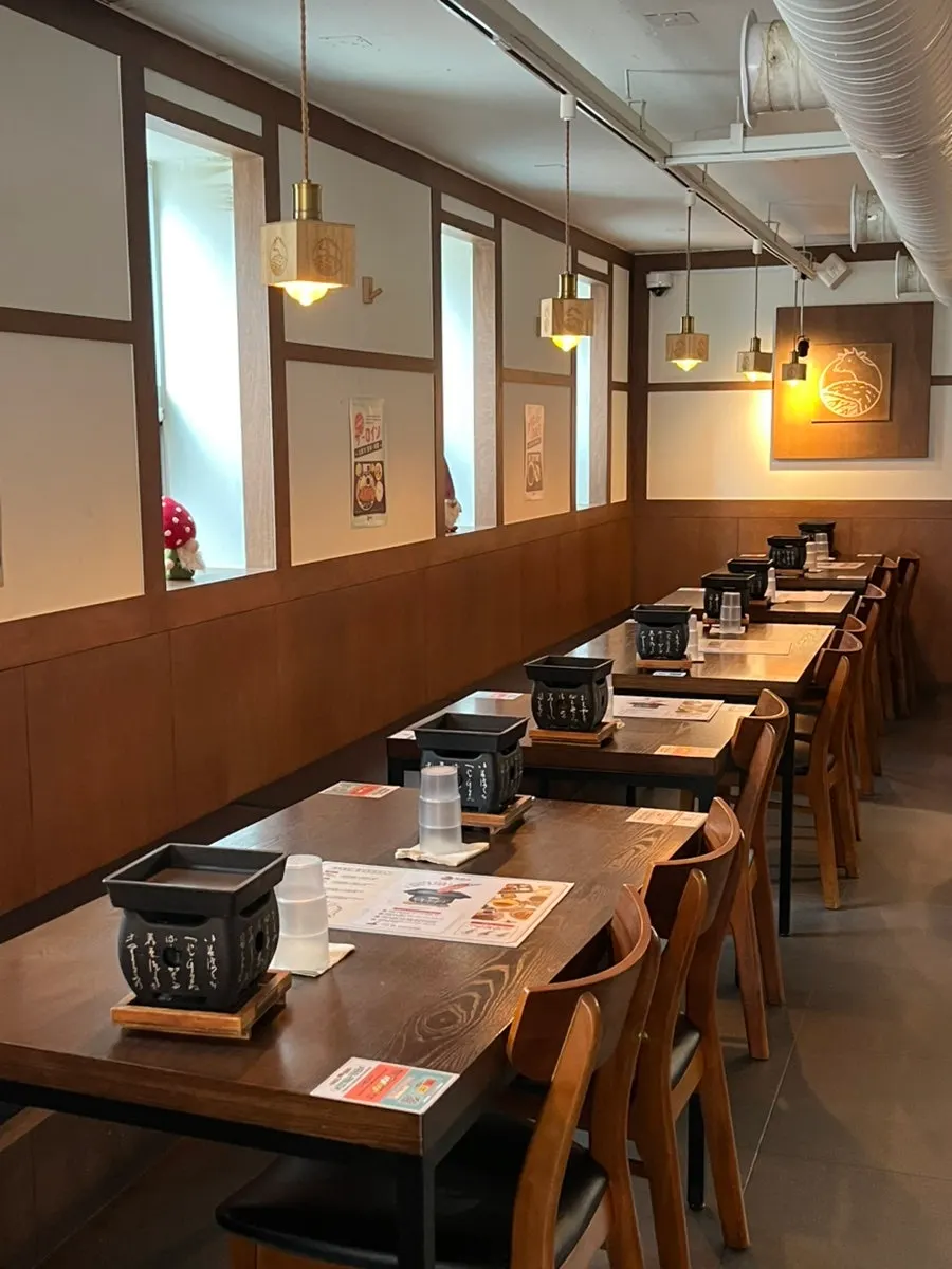 Inside Ichigyu during lunchtime