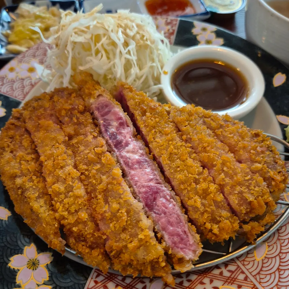 갓 나온 이치규 규카츠 단면