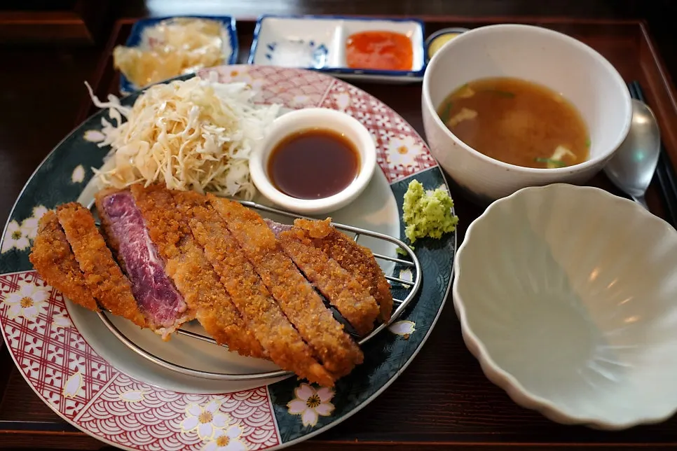 광화문 이치규 규카츠 정식 한 상