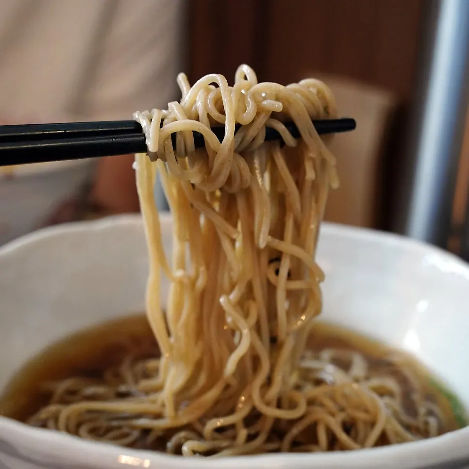 새우튀김을 곁들인 냉소바