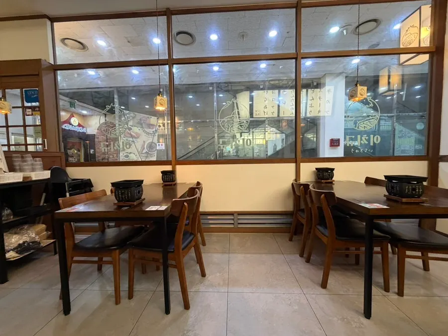 Table setting at Ichigyu Gwanghwamun Branch
