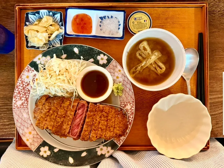 이치규 서울역점 채끝 규카츠 정식 한 상