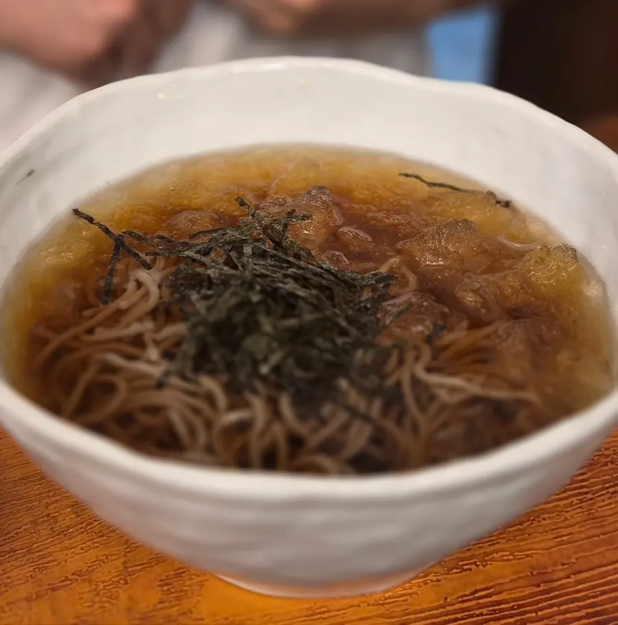 김가루 올린 냉소바 메밀면