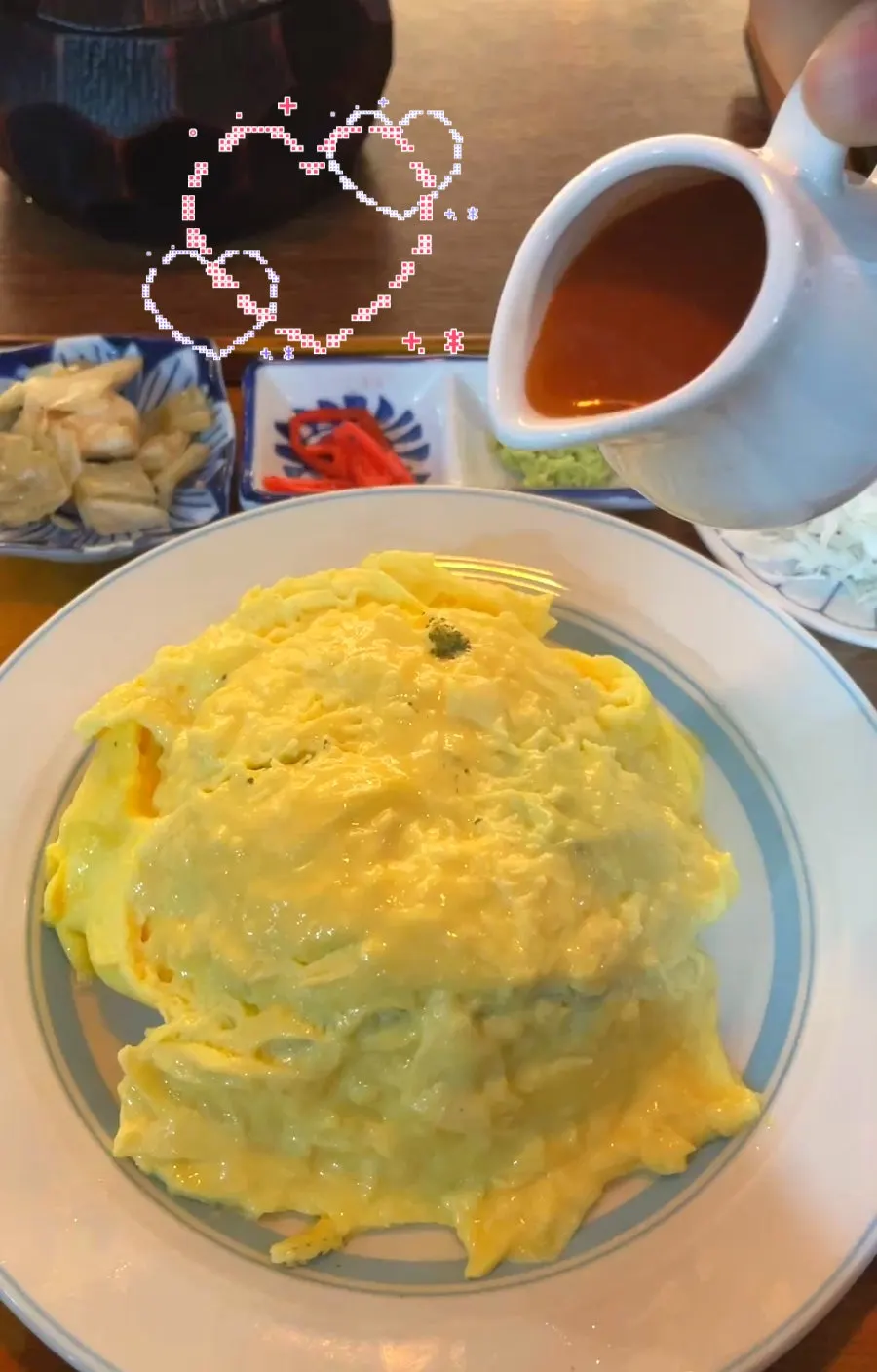 반숙 오믈렛이 올라간 함박 오므라이스