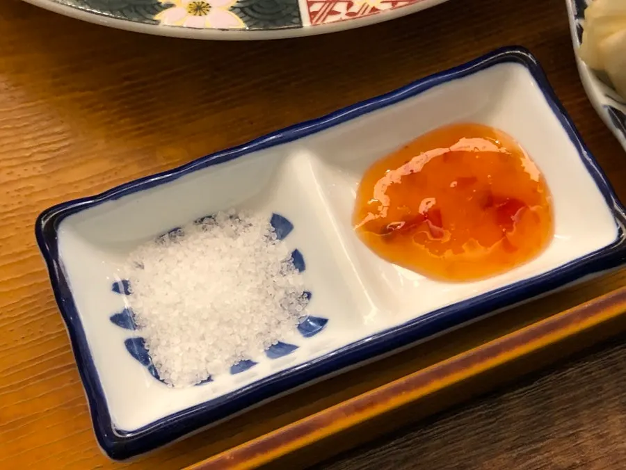 Basic side dishes served with the gyukatsu set
