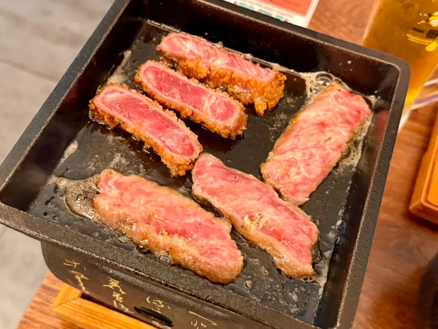 개인화로에 버터 올려 굽는 규카츠