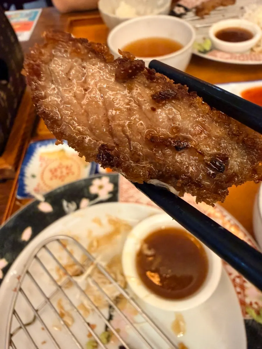 두툼한 규카츠 끝부분 단면