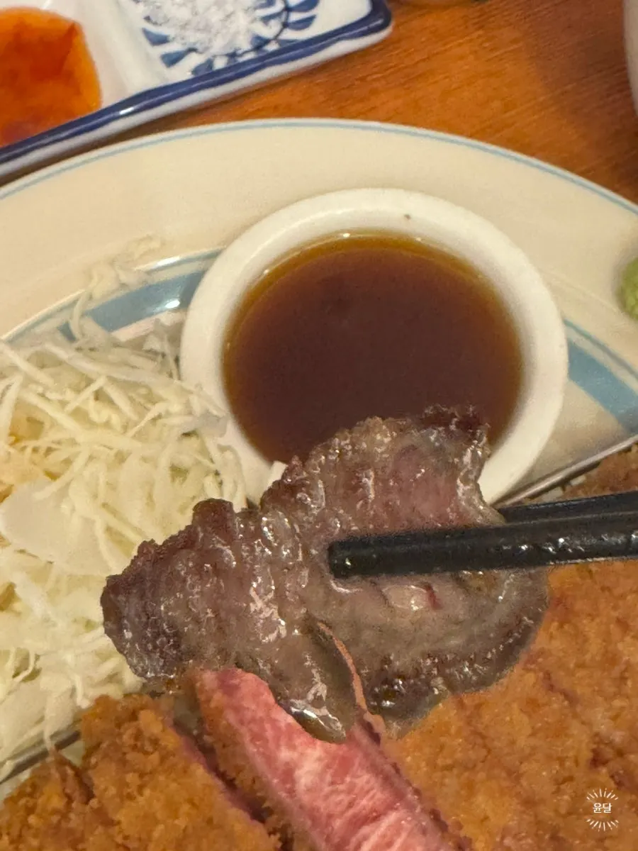 화로에 구워진 규카츠와 스테키