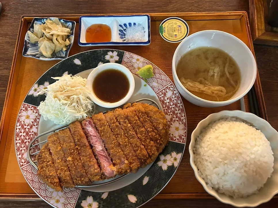 Gyukatsu set served with rice, soup and salad
