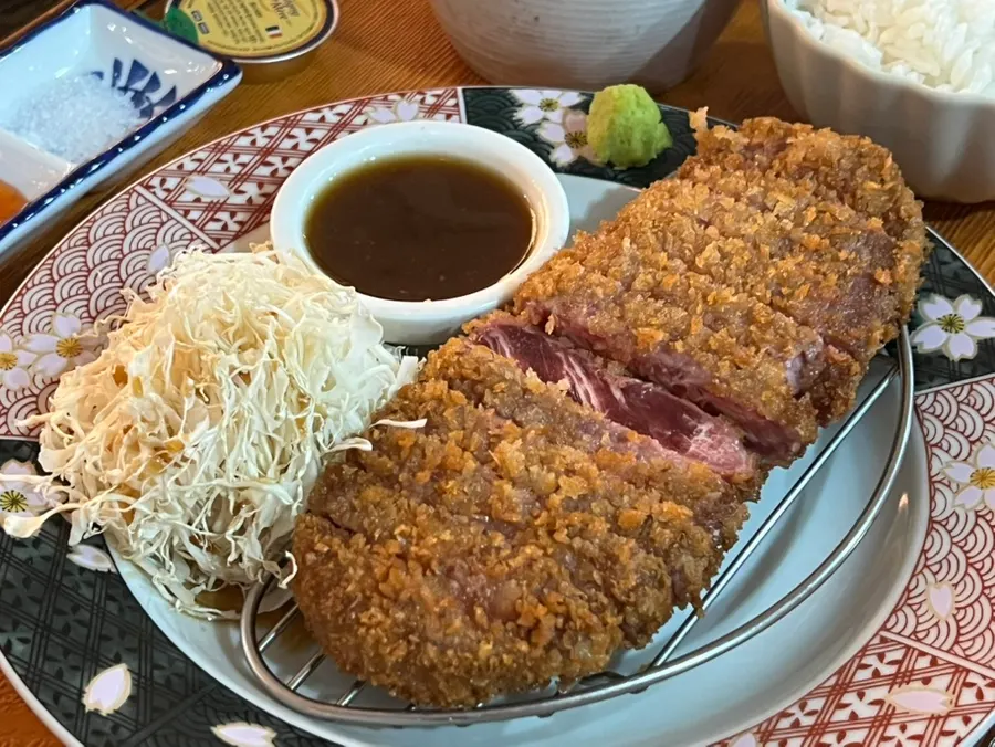The gyukatsu set served with the tabletop grill