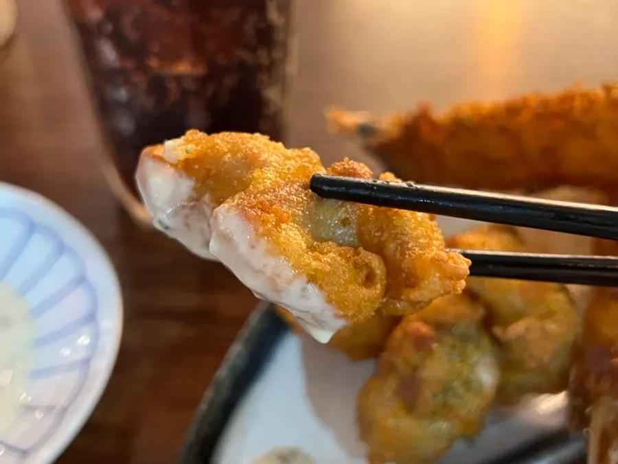 A plate of karaage with mayonnaise sauce