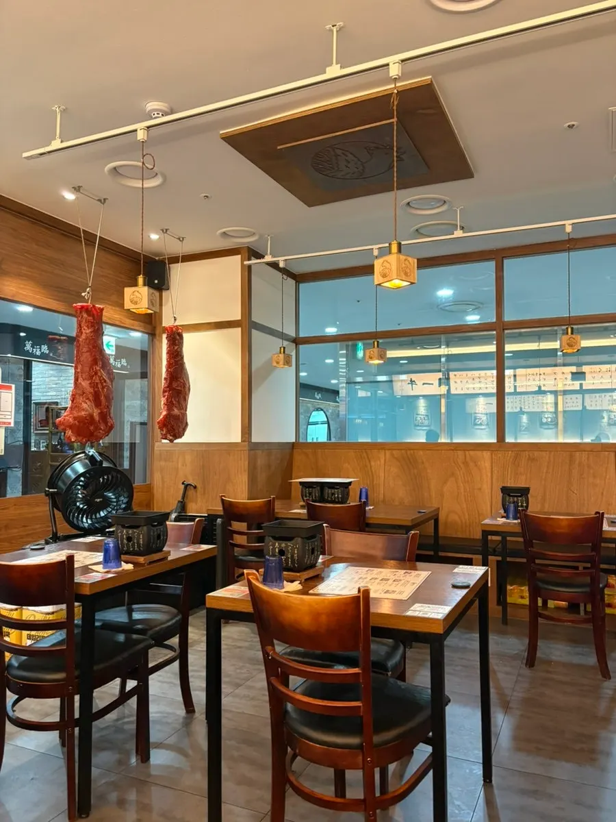 Catch Table waitlist kiosk in front of the restaurant
