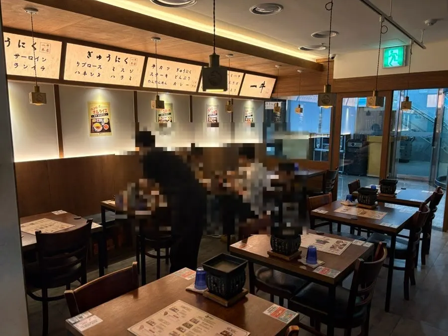 Interior of Ichigyu Seoul Station Branch with a Japan-like feel