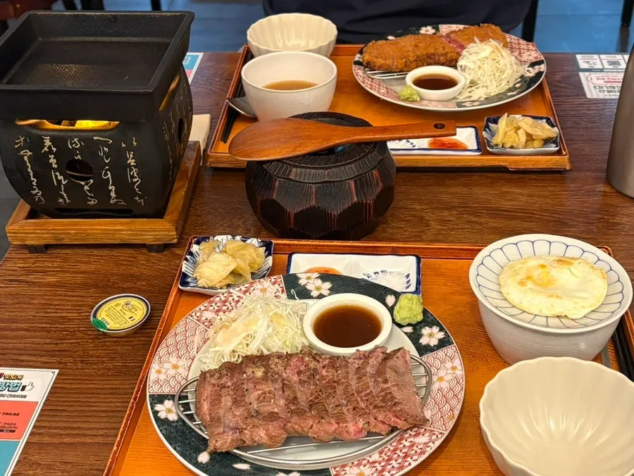 A table for two set with food at Ichigyu Seoul Station Branch