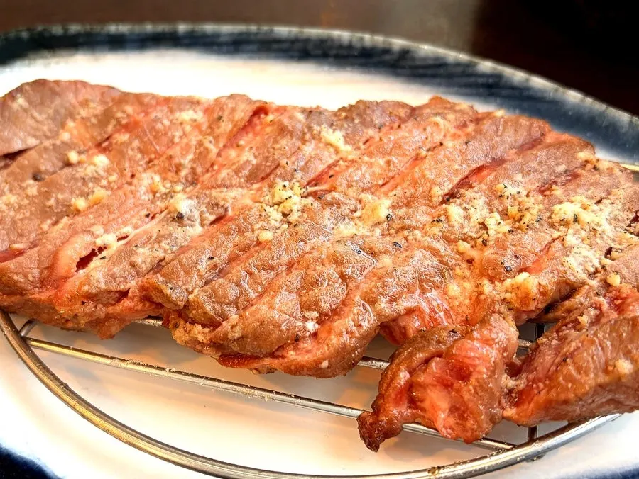 추가한 스테키 고기 접시