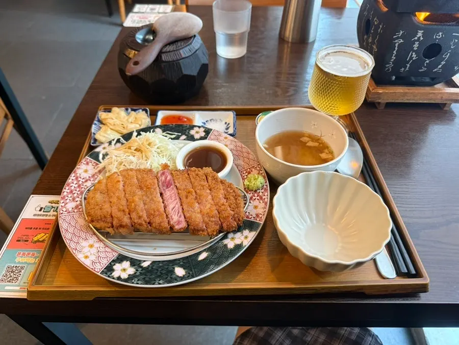 Ichigyu gyukatsu served with a tabletop brazier