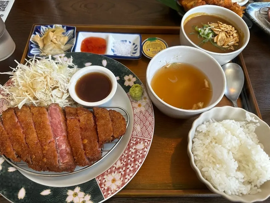 A plate of Ichigyu's crispy-outside gyukatsu