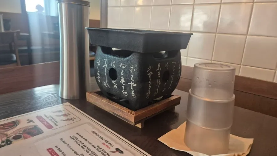 规卡茨定食与牛排定食的点单摆盘