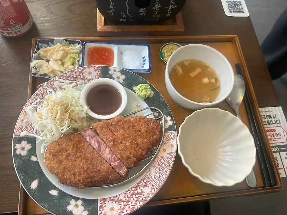 Ichigyu's interior after the crowd thinned out