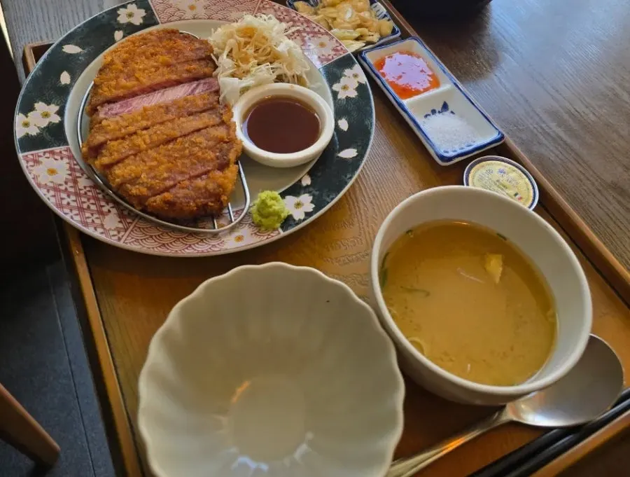 Menu board at Ichigyu Gangnam Sinnonhyeon Branch