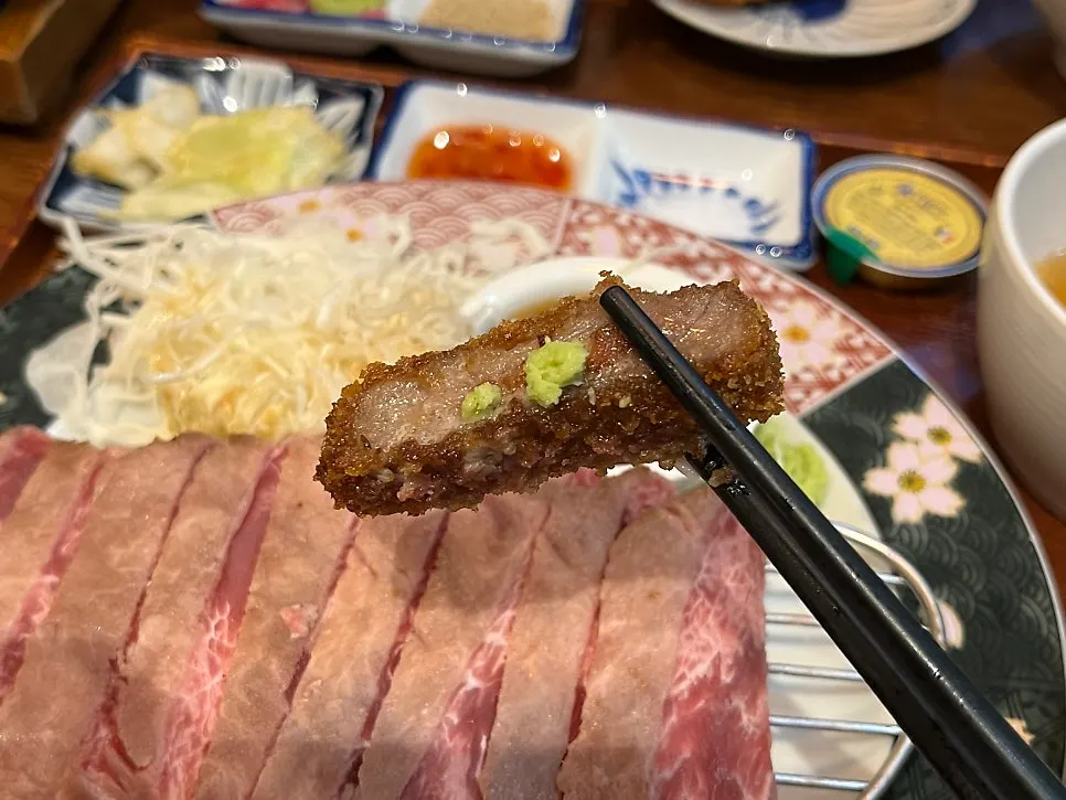 How to eat gyukatsu grilled in butter
