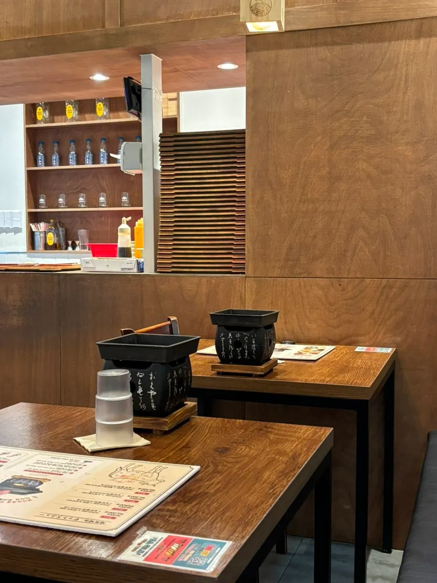 Seating and interior decor at Ichigyu Wonju
