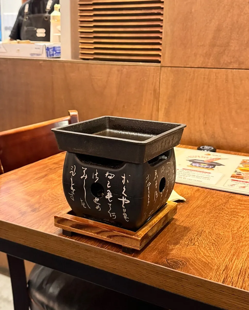 Table set with the special gyukatsu grill plate