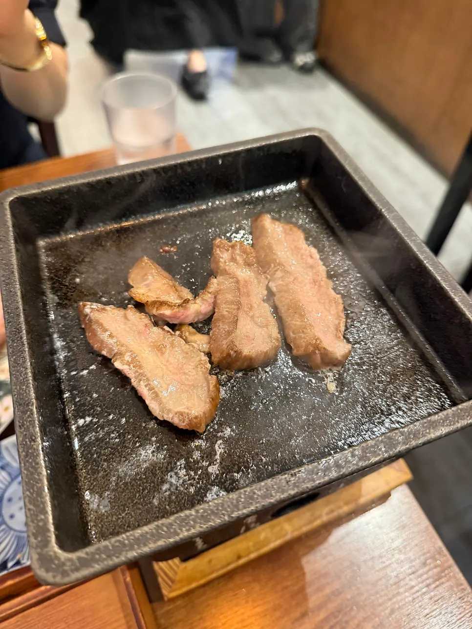 Cross-section of steki set meat