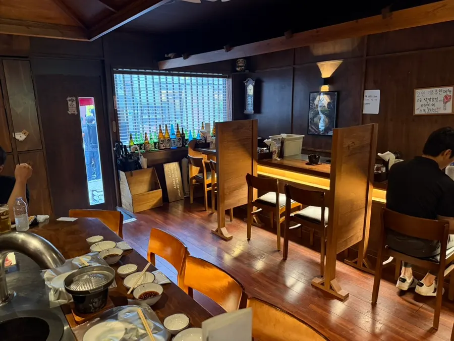 Interior atmosphere of Ichiryu Bucheon Hyundai Branch