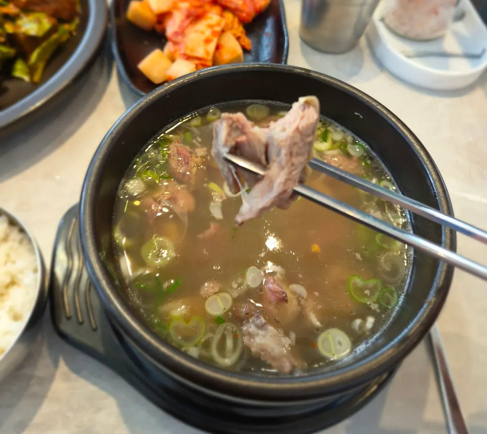 Tender rib meat lifted with chopsticks