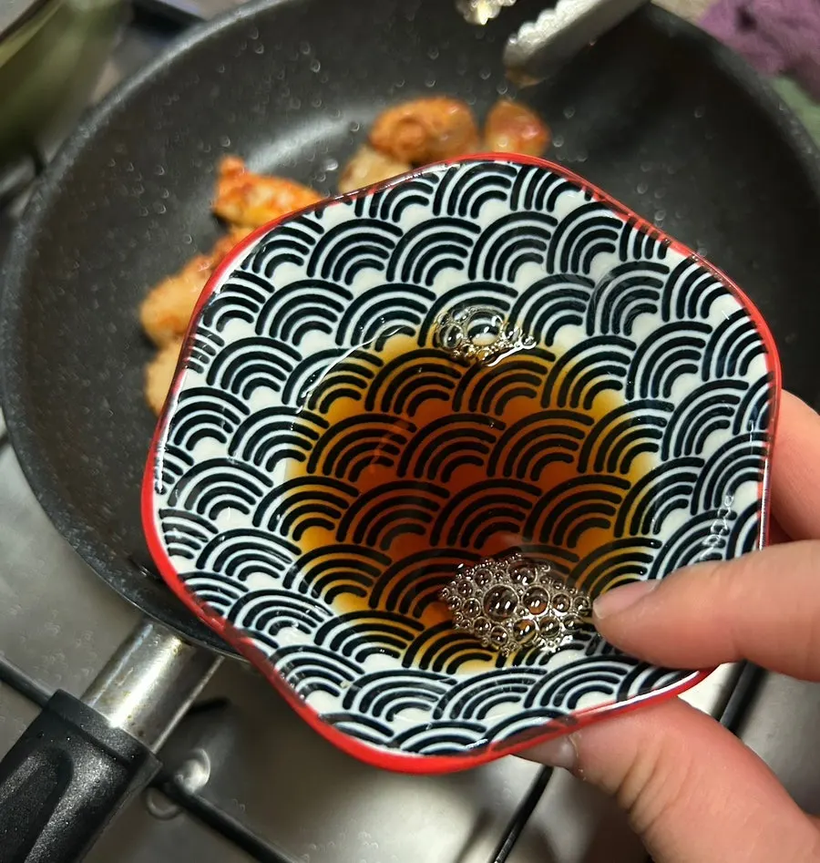 Marinated premium omasum and daechang cooked slowly over medium heat