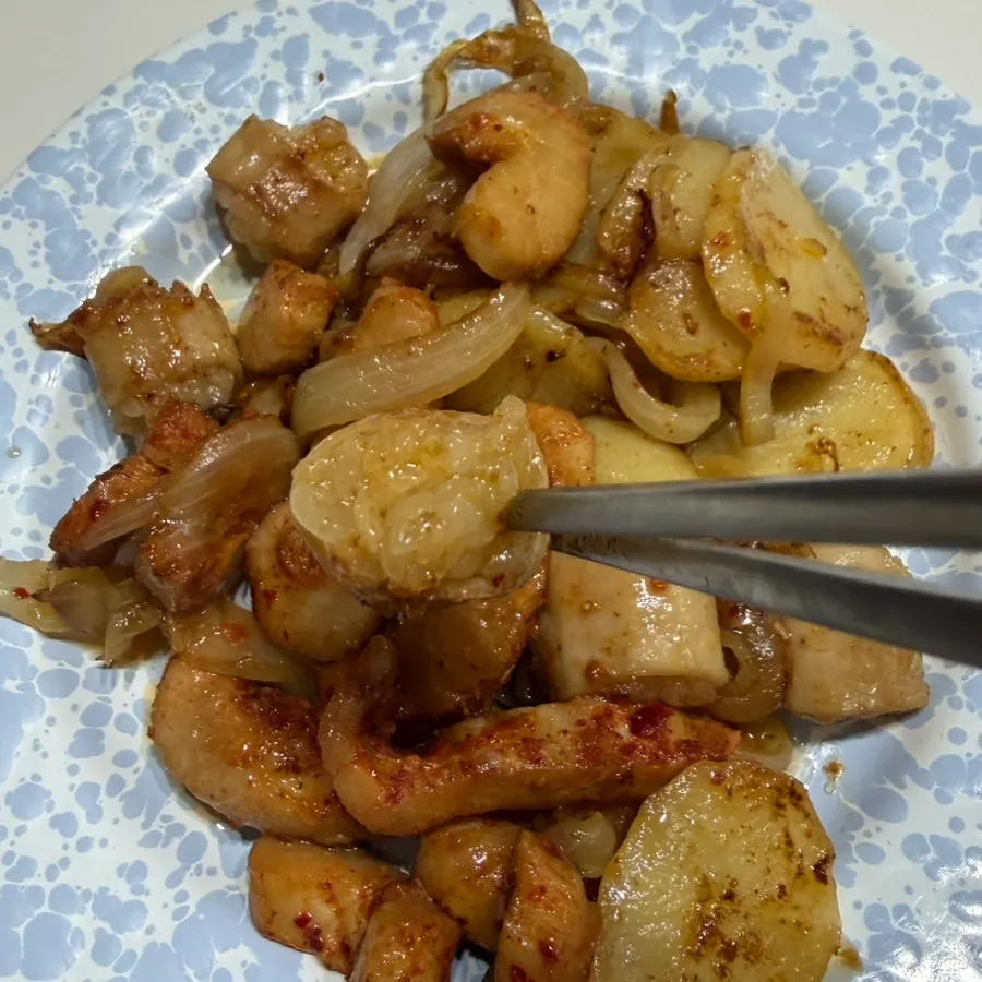 Ieum teukyang grilled with red seasoning