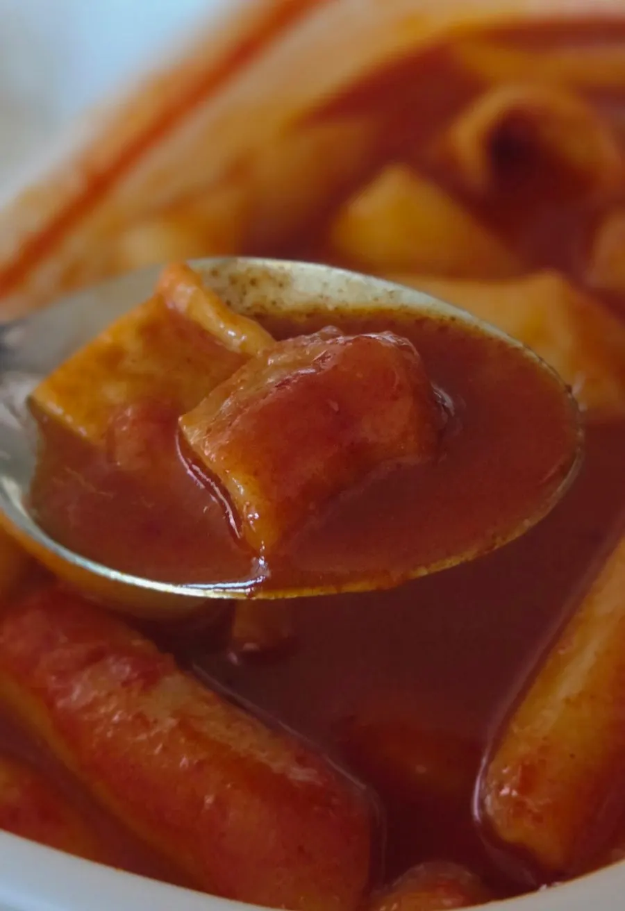 Broth tteokbokki ordered in medium spice