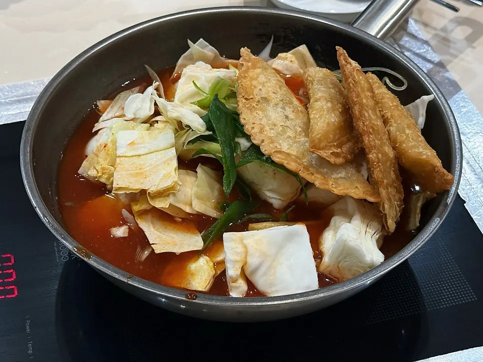Instant tteokbokki for two served in a pot