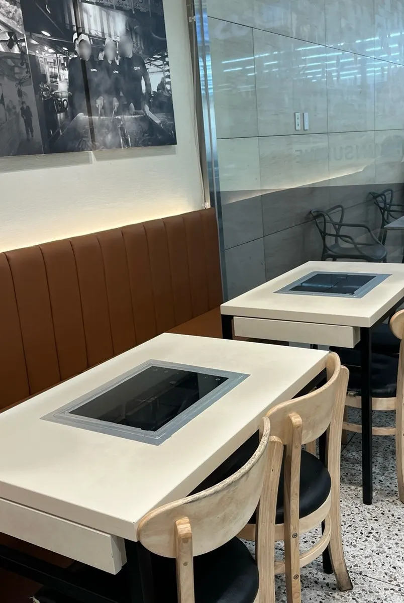 Tables outside Hyeonseonine Premium