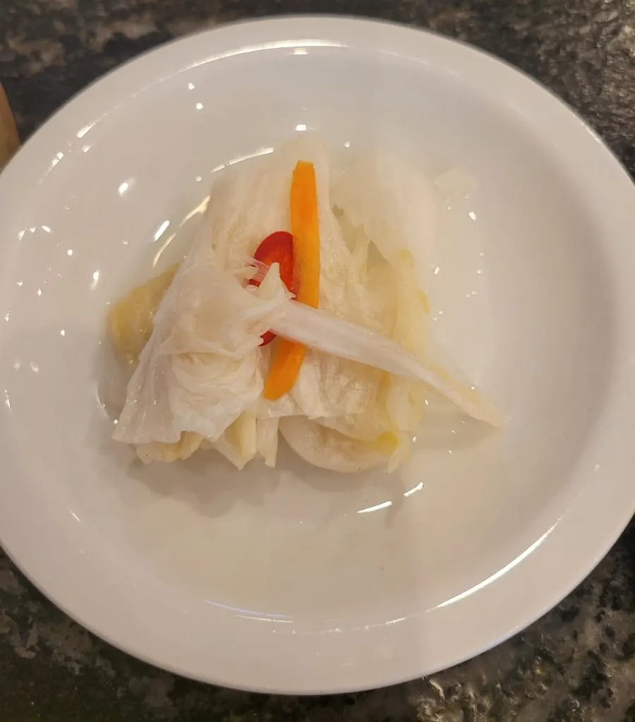 Crisp baechu geotjeori and vegetable salad