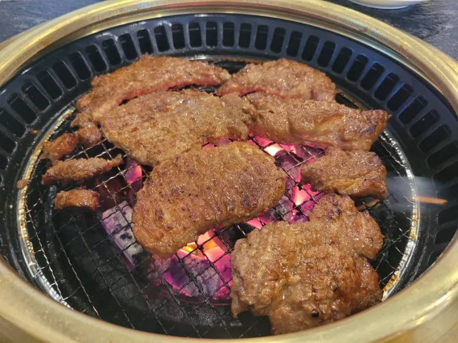 Plate of 144-hour cross-aged pork ribs