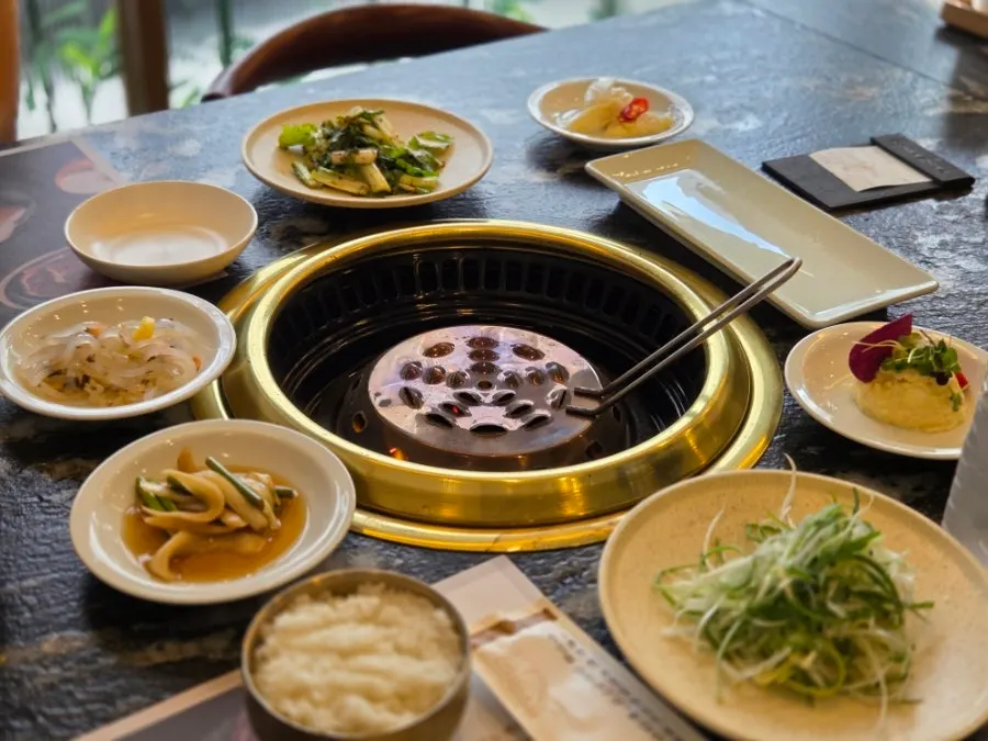 칼집을 넣은 두툼한 소양념왕갈비 생고기