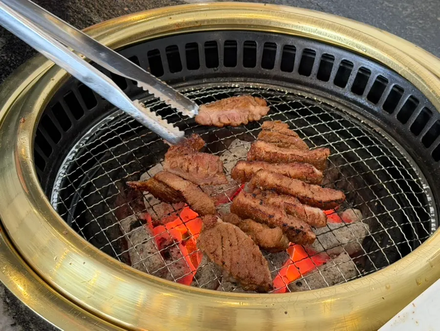 기본 후식으로 나온 배 샤베트