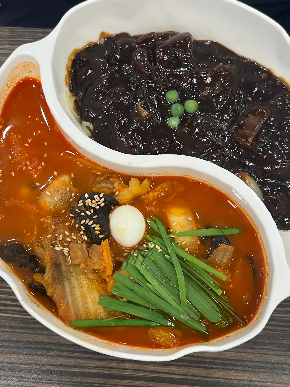 Jjamjjamyeon served with both jjajangmyeon and jjamppong