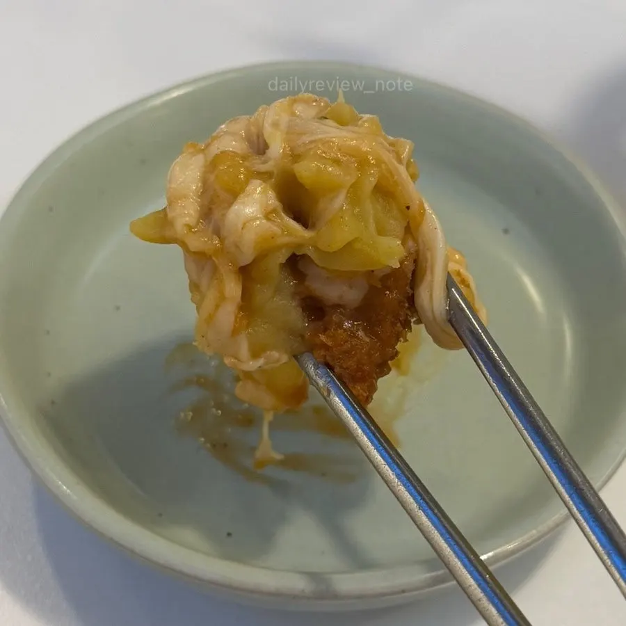 고구마무스가 올라간 고구마치즈돈까스