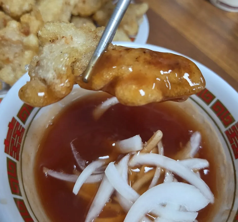 Cross-section of tangsuyuk showing thick chunks of meat