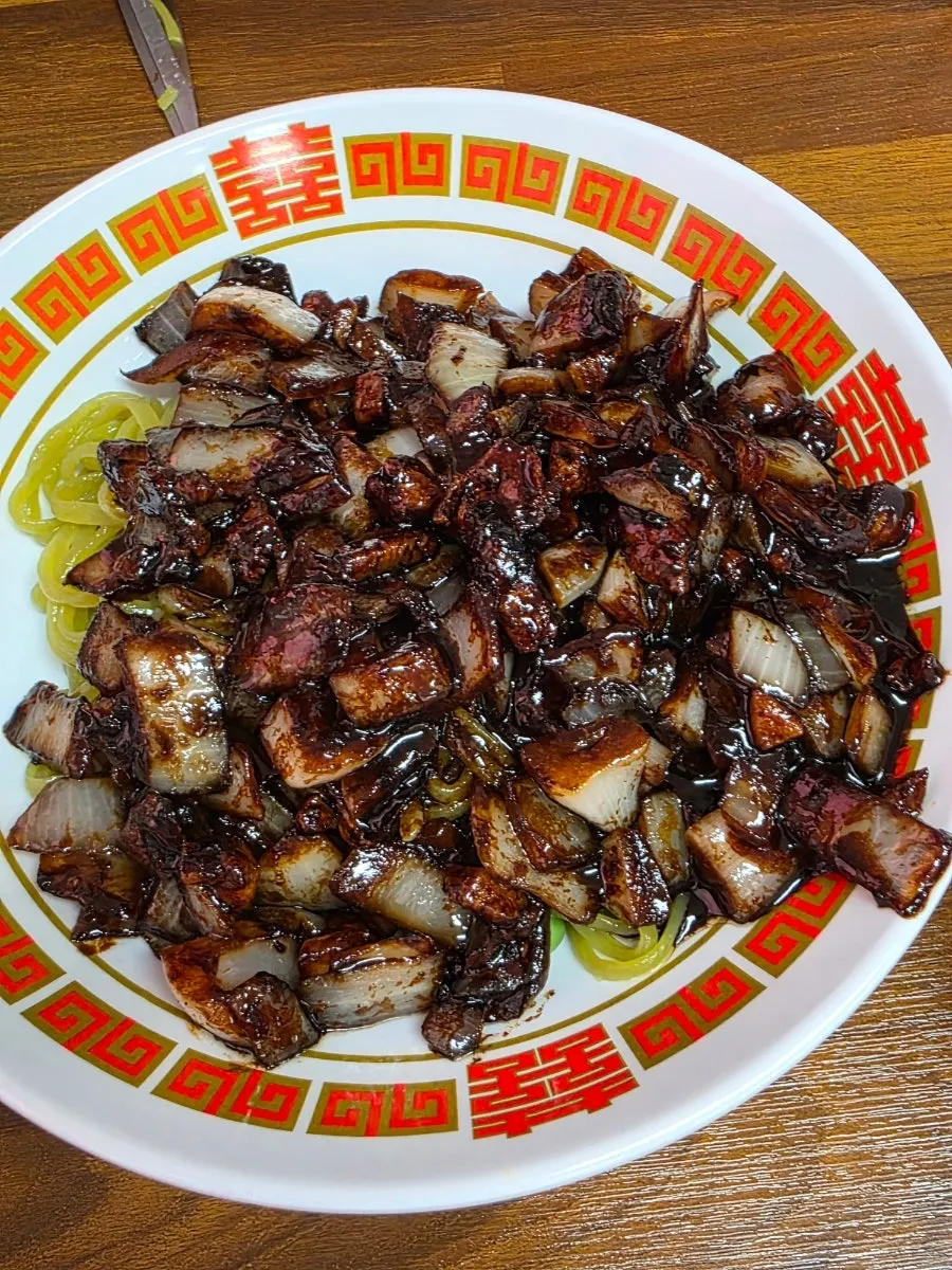 Gan-jjajang served with noodles and sauce separately
