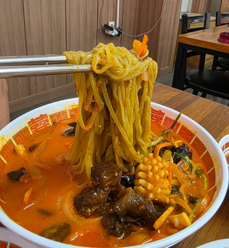 황비홍 매장 안내문