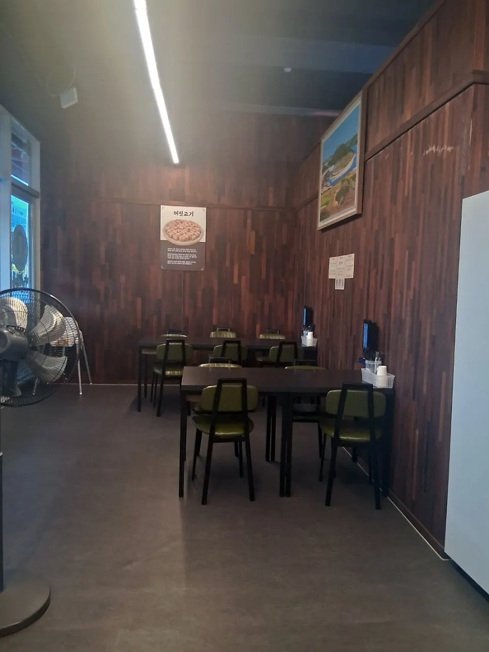 Interior seating at Sumine Gukbap Mohyeon branch
