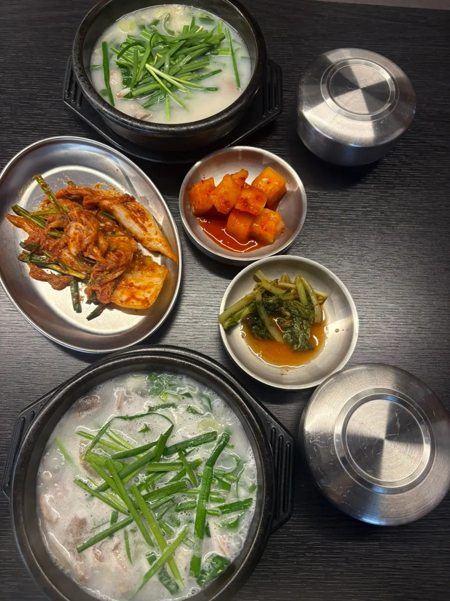 Self-bar with extra side dishes and dadaegi